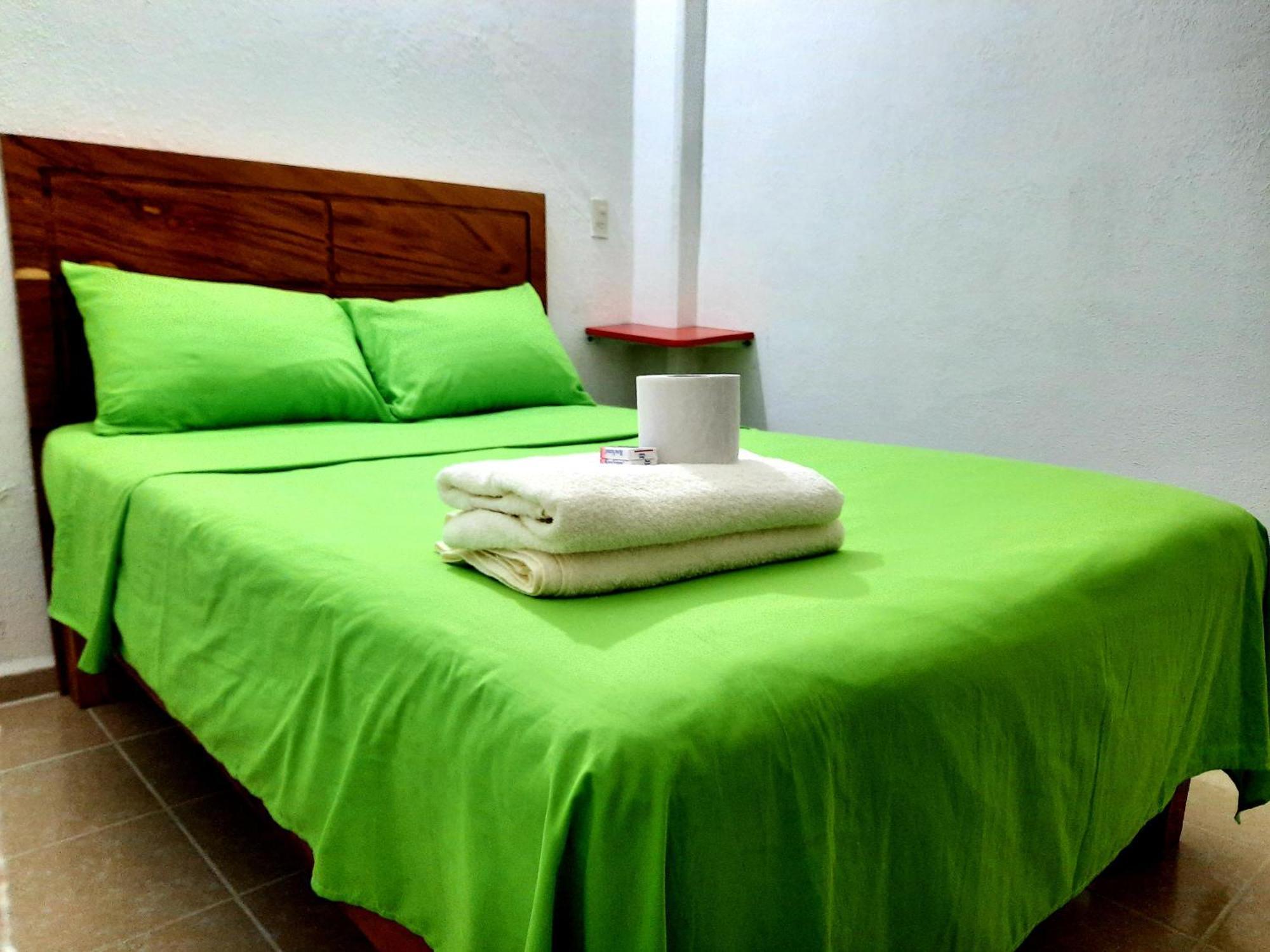Cataviento Hotel Tecoanapa Екстериор снимка